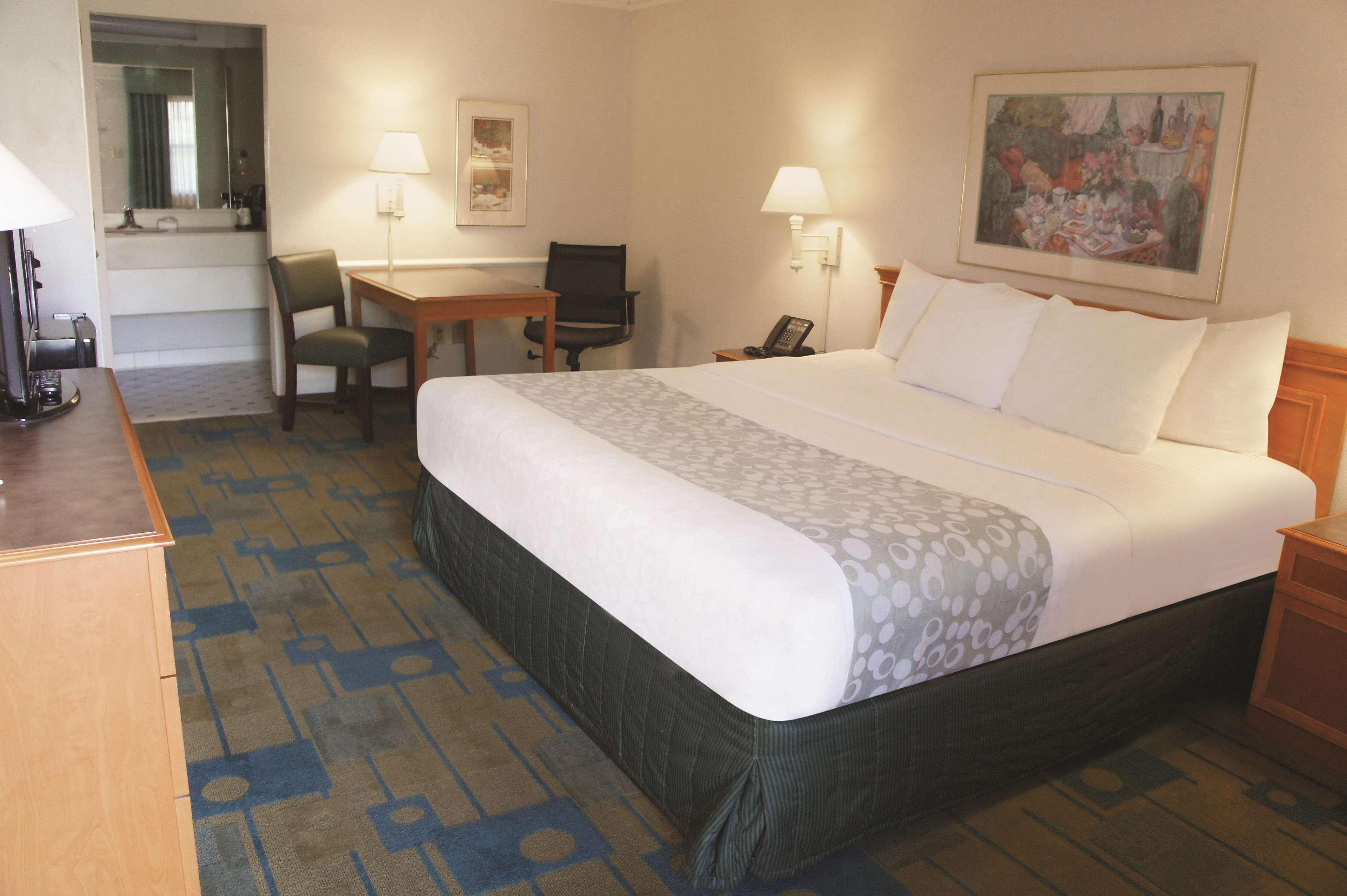 La Quinta Inn By Wyndham El Paso Cielo Vista Εξωτερικό φωτογραφία