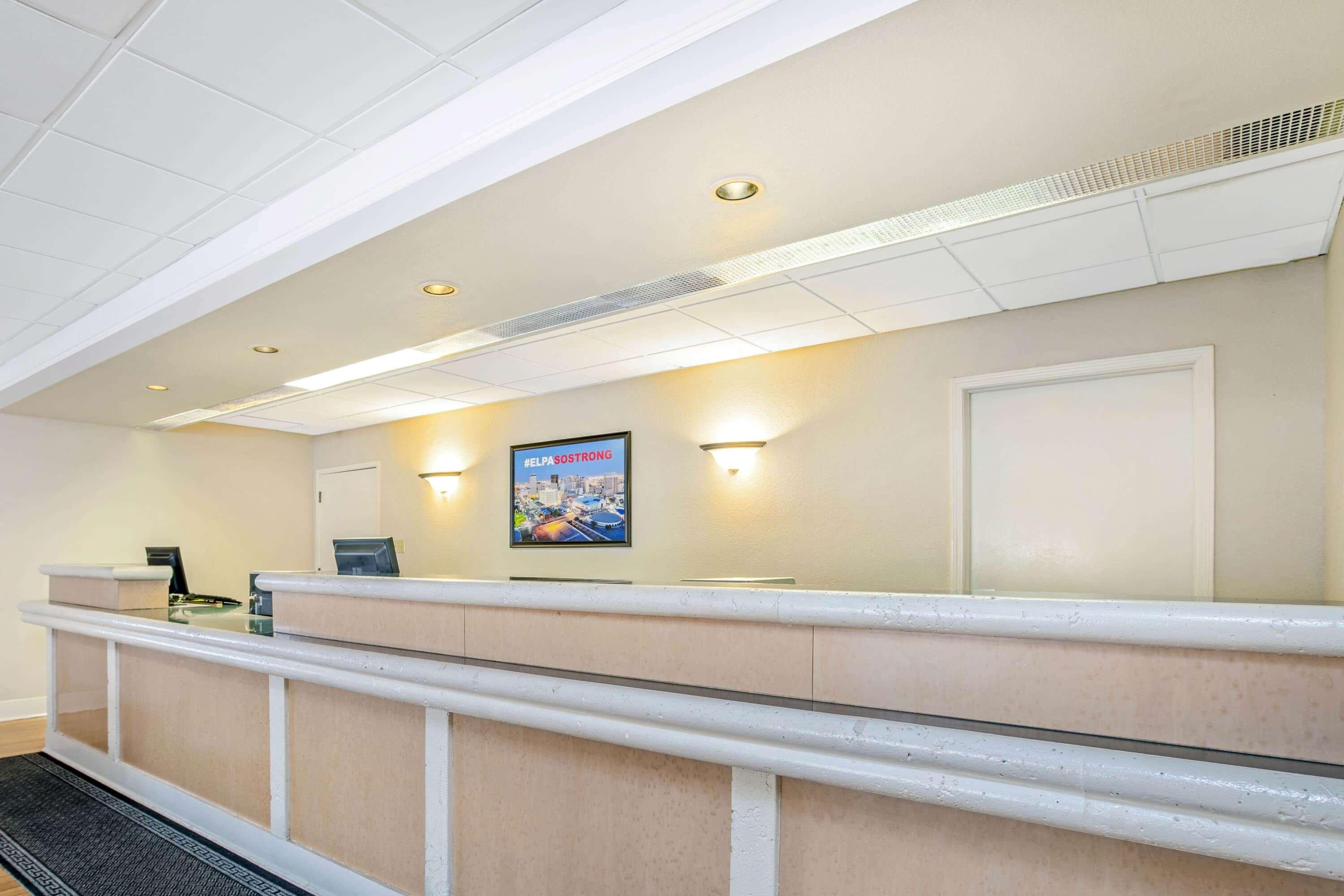 La Quinta Inn By Wyndham El Paso Cielo Vista Εξωτερικό φωτογραφία