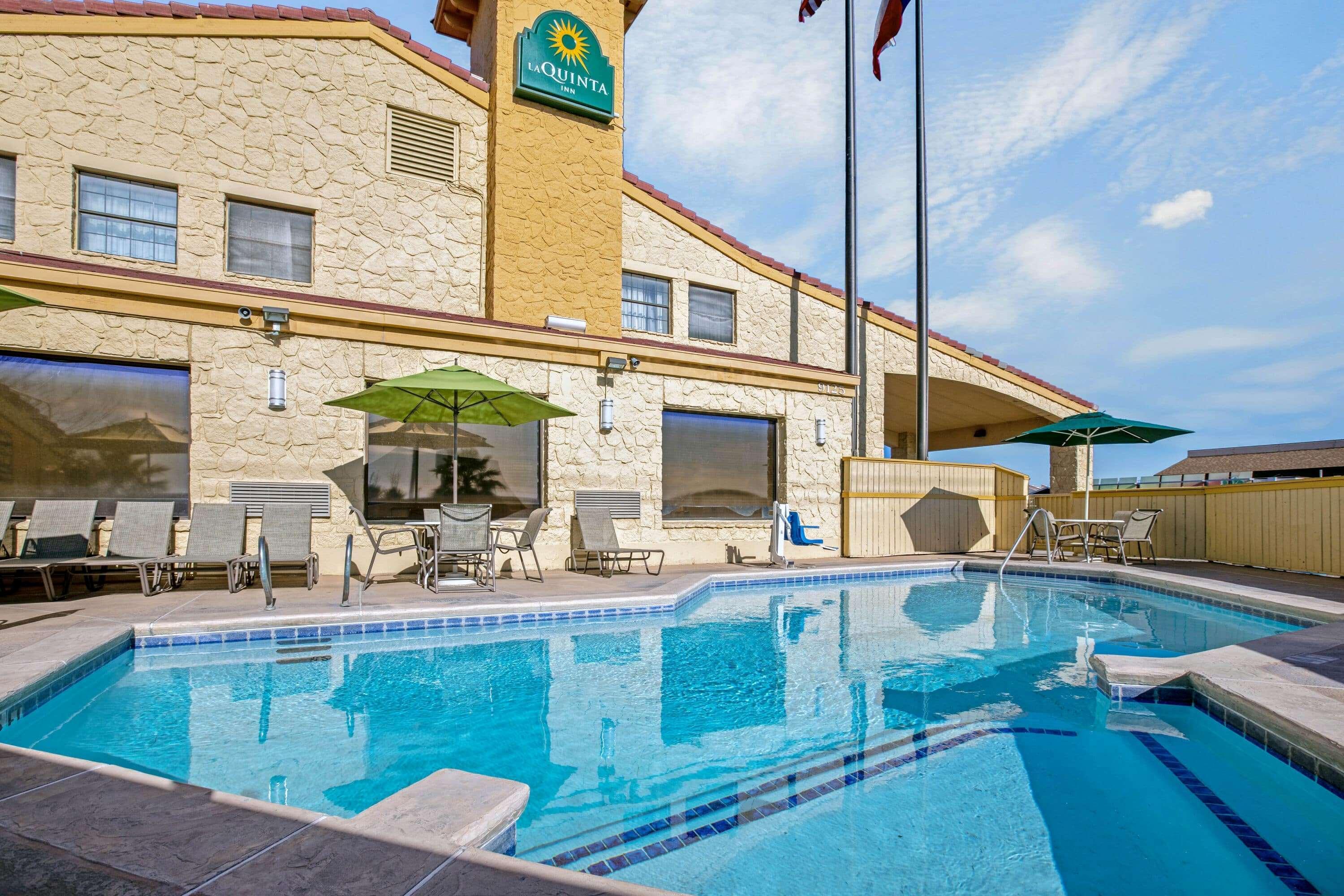 La Quinta Inn By Wyndham El Paso Cielo Vista Εξωτερικό φωτογραφία